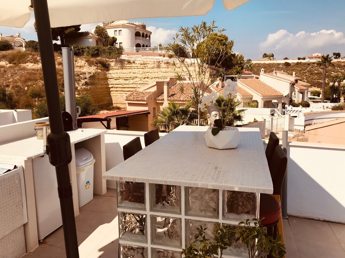 Se vende Villa - Chalet de 6 dormitorios en Costa Blanca, Alicante, España