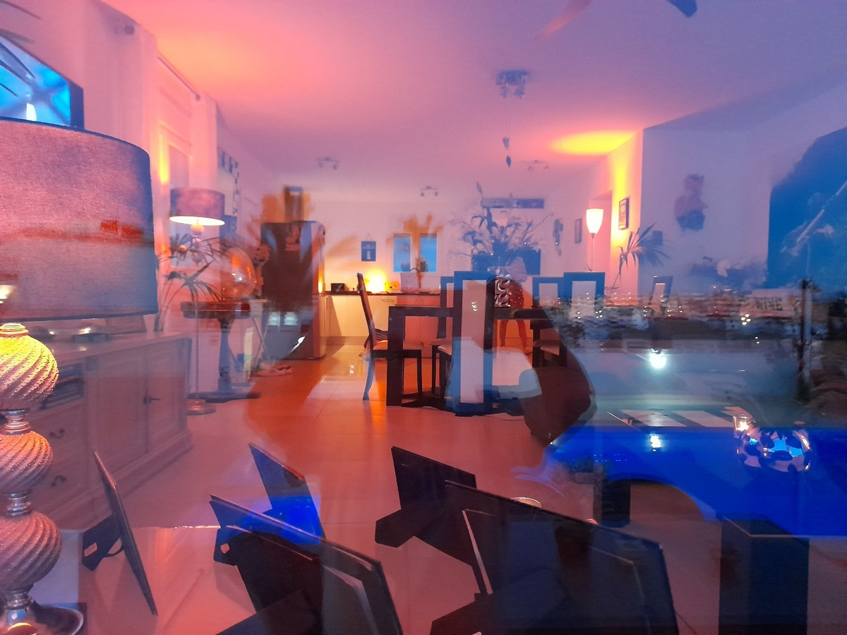 Se vende Villa - Chalet de 6 dormitorios en Costa Blanca, Alicante, España