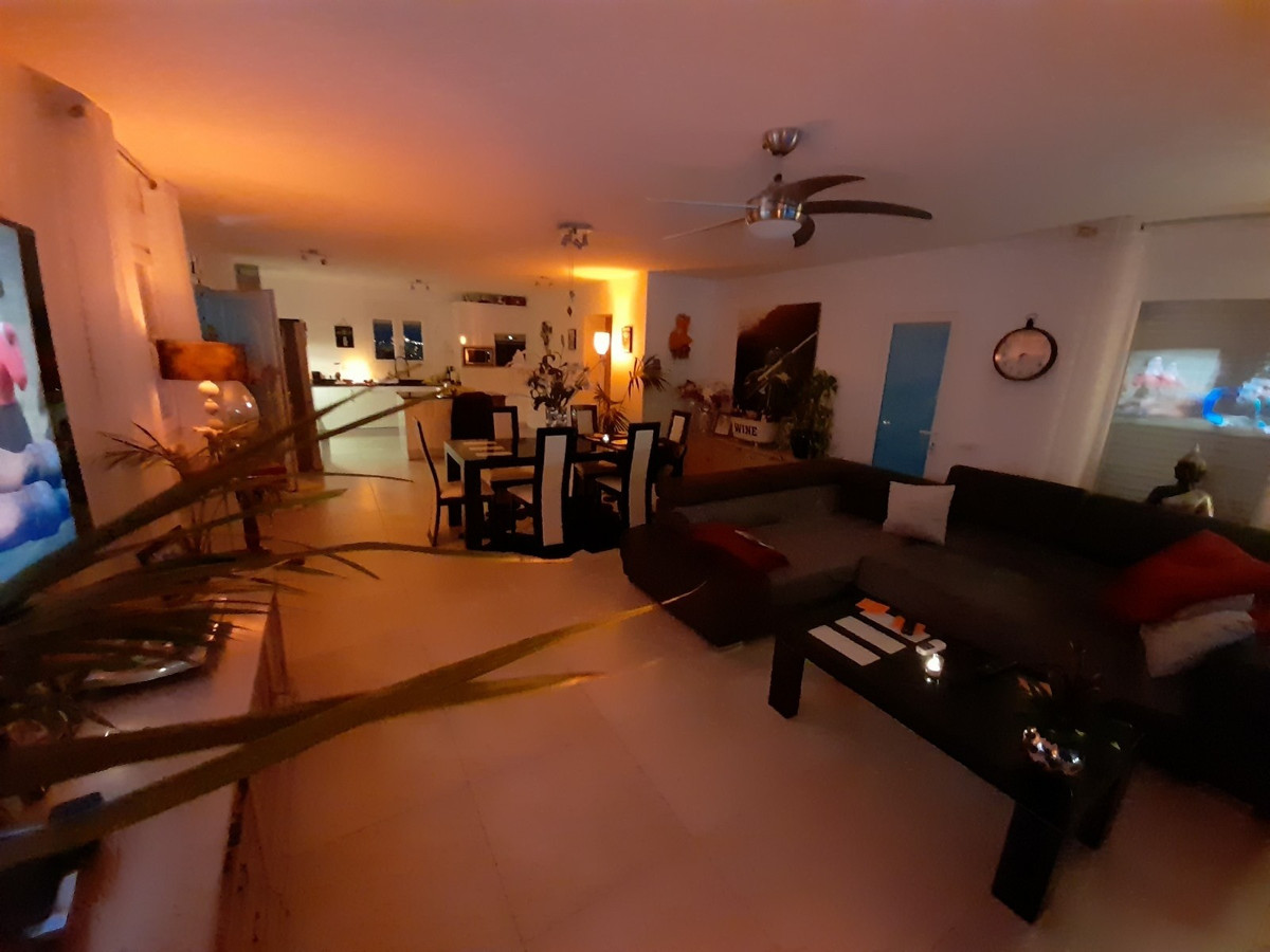 Se vende Villa - Chalet de 6 dormitorios en Costa Blanca, Alicante, España