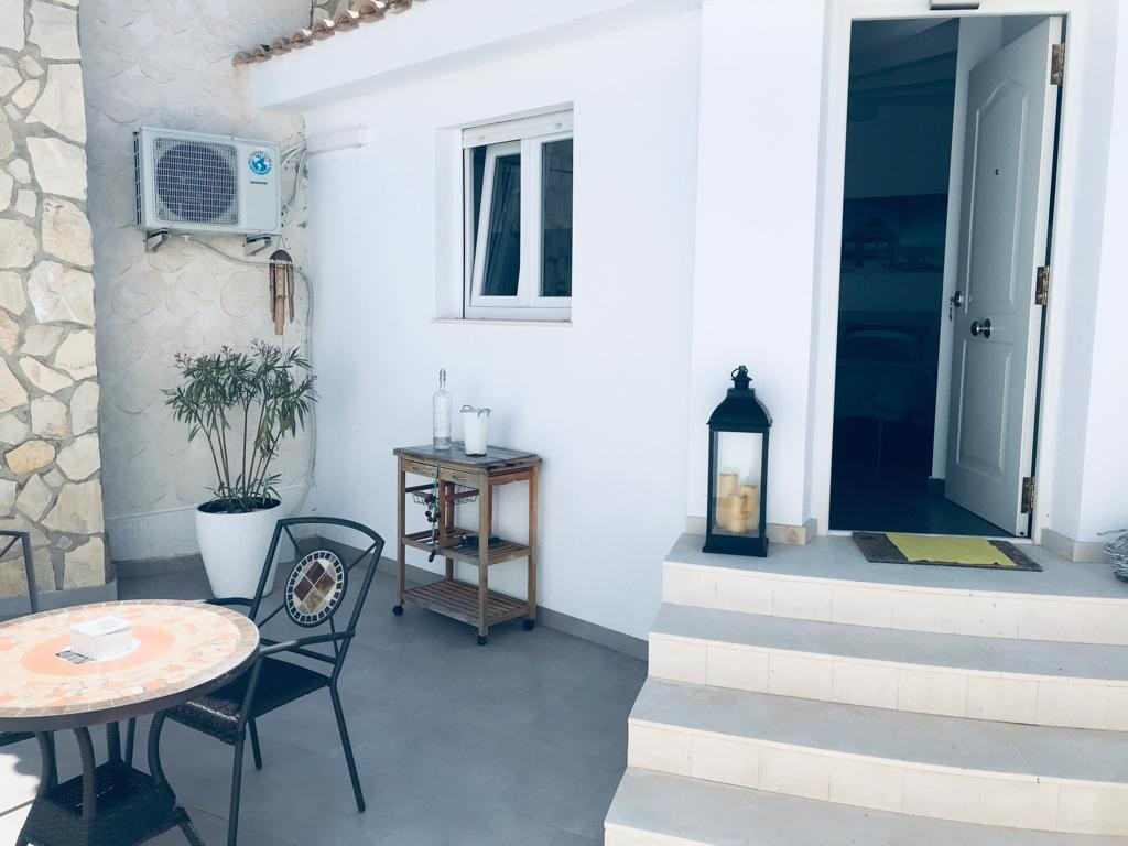 Se vende Villa - Chalet de 6 dormitorios en Costa Blanca, Alicante, España