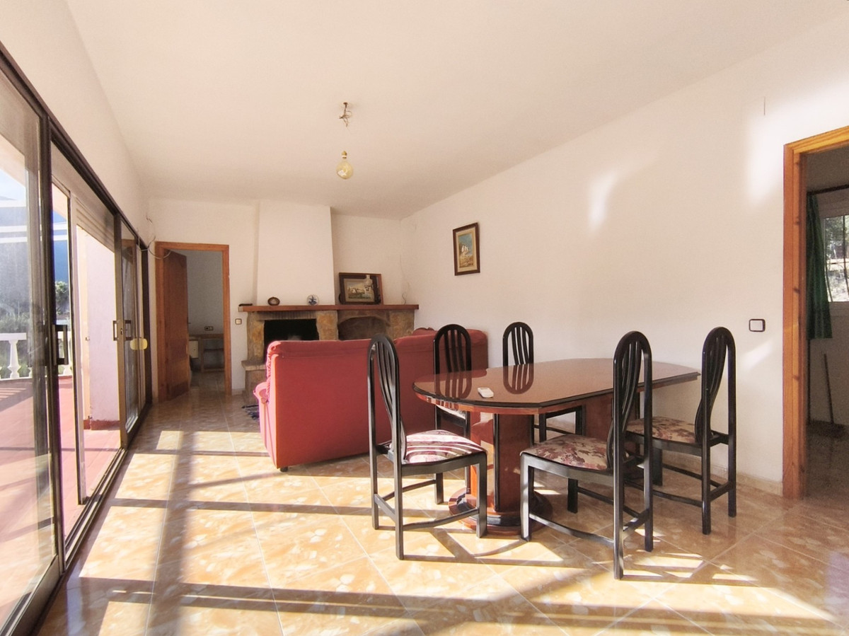 Se vende Villa - Chalet de 3 dormitorios en Costa Blanca, Alicante, España