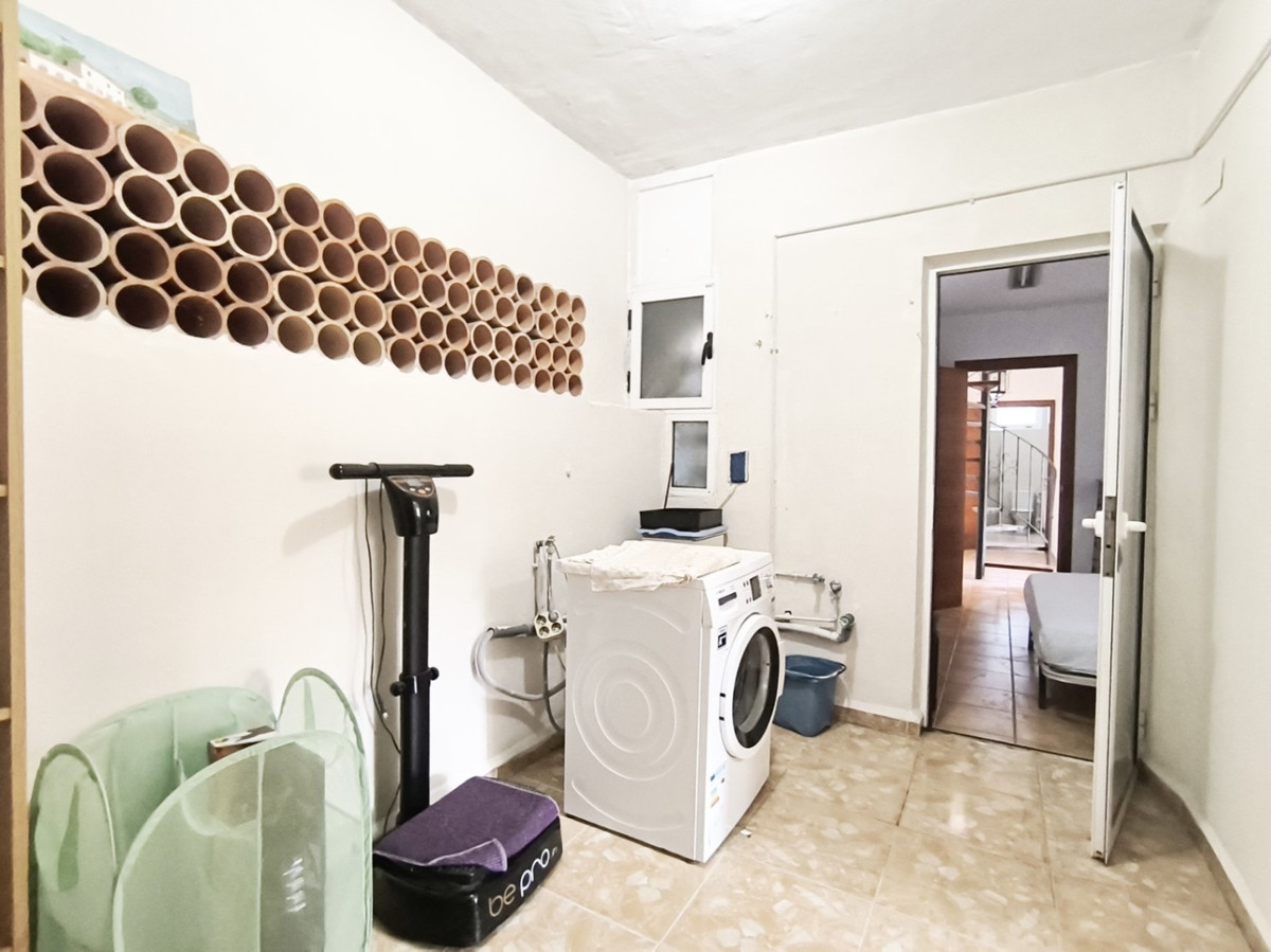 Se vende Villa - Chalet de 3 dormitorios en Costa Blanca, Alicante, España