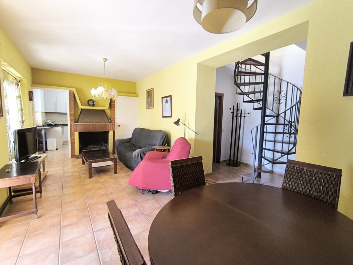 Se vende Villa - Chalet de 3 dormitorios en Costa Blanca, Alicante, España