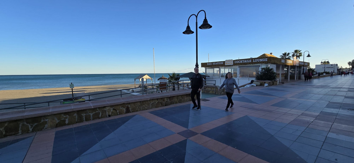 Se vende Apartamento Planta Media de 2 dormitorios en Costa Del Sol, Málaga, España