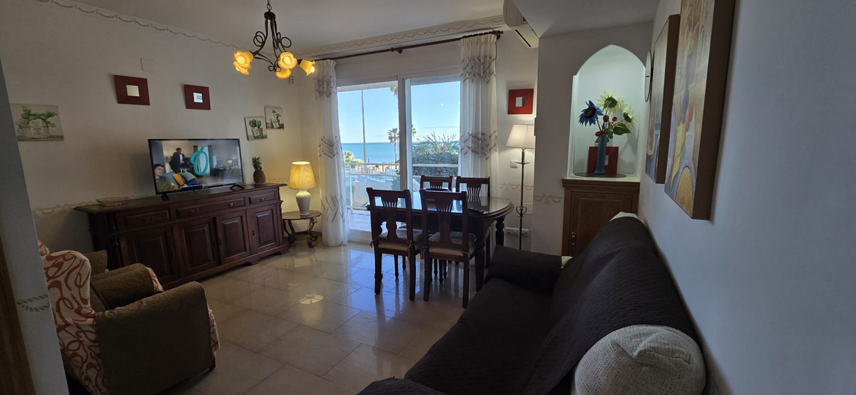 Se vende Apartamento Planta Media de 2 dormitorios en Costa Del Sol, Málaga, España