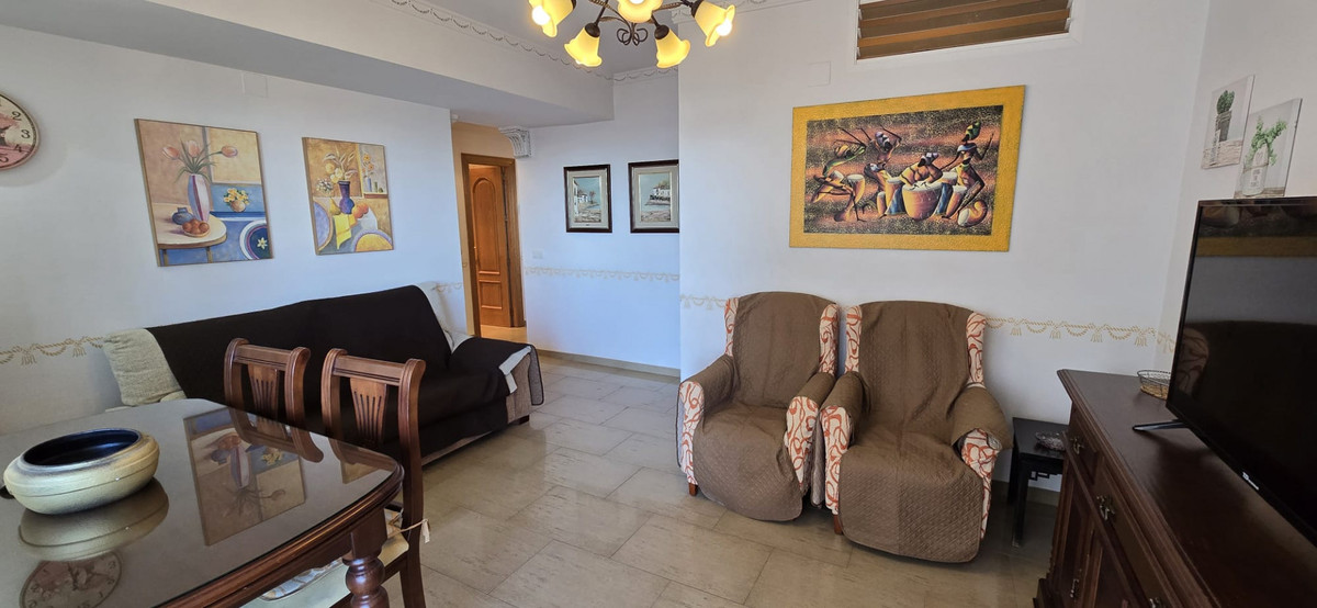 Se vende Apartamento Planta Media de 2 dormitorios en Costa Del Sol, Málaga, España