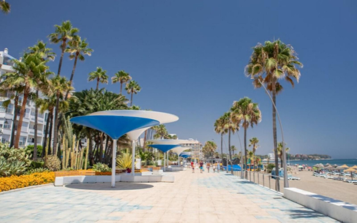 Se vende Hotel de 54 dormitorios en Costa Del Sol, Málaga, España