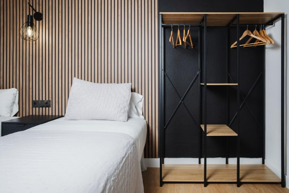 Se vende Hotel de 54 dormitorios en Costa Del Sol, Málaga, España