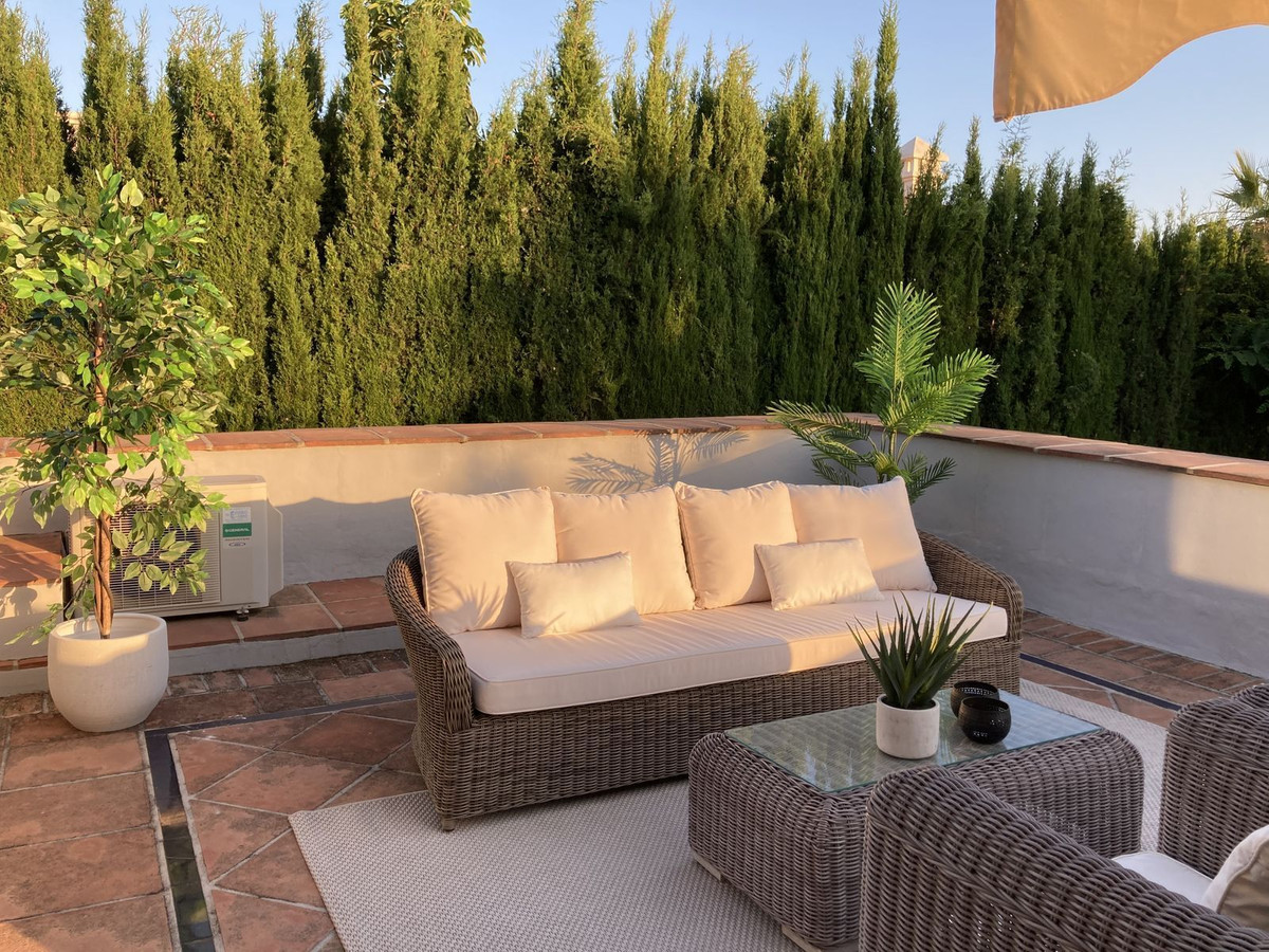 5 Bed Townhouse for sale in Nueva Andalucía Costa Del Sol, Málaga, Spain