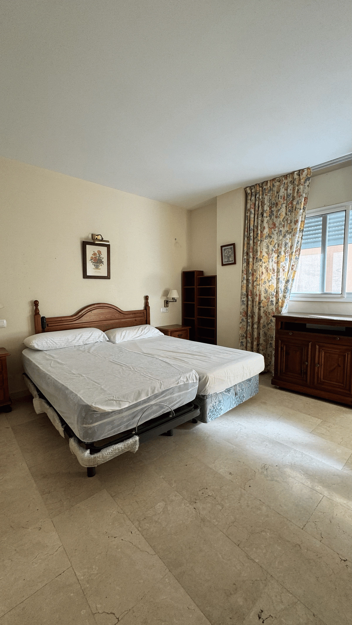 3 Bed Apartment for sale in Fuengirola Costa Del Sol, Málaga, Spain