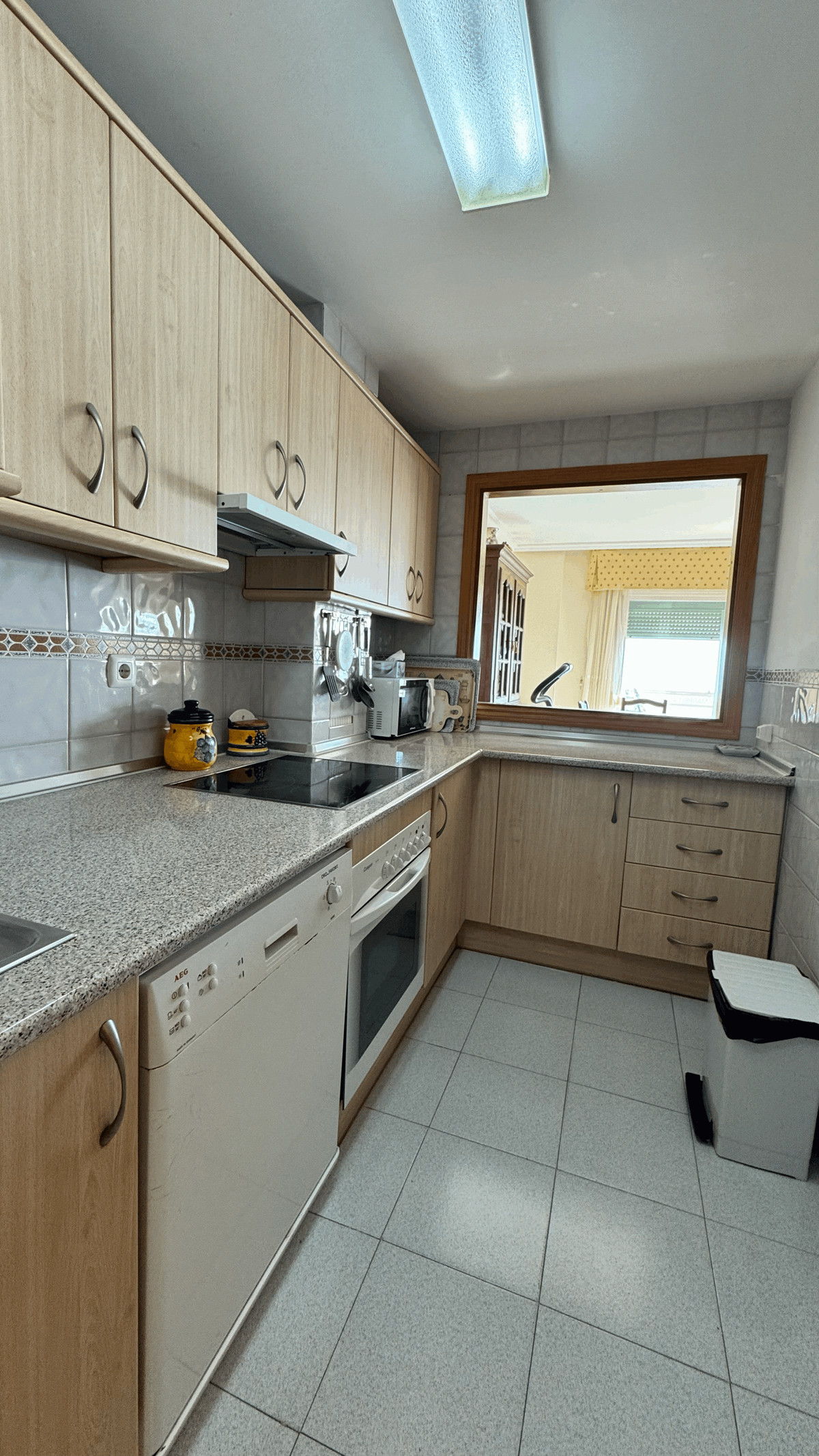 3 Bed Apartment for sale in Fuengirola Costa Del Sol, Málaga, Spain