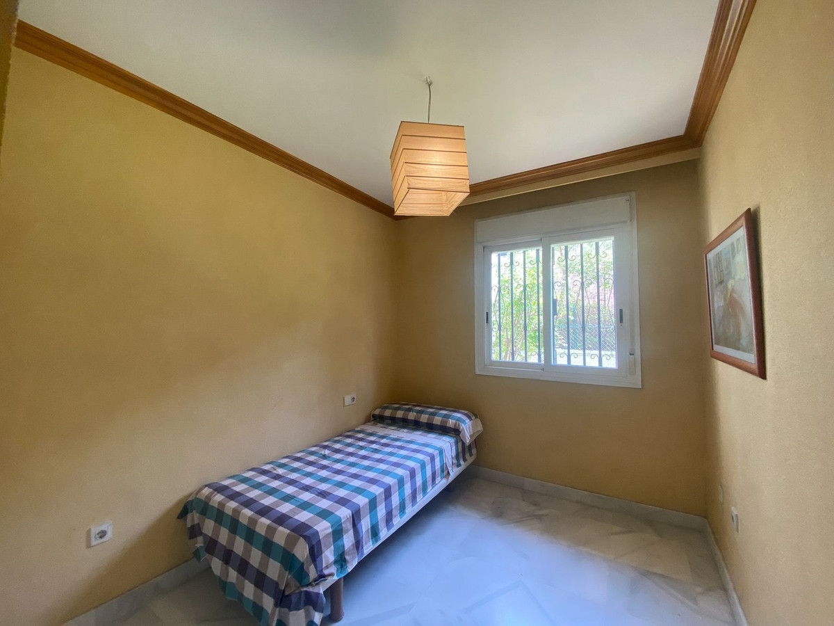 Se vende Apartamento Planta Baja de 3 dormitorios en Costa Del Sol, Málaga, España