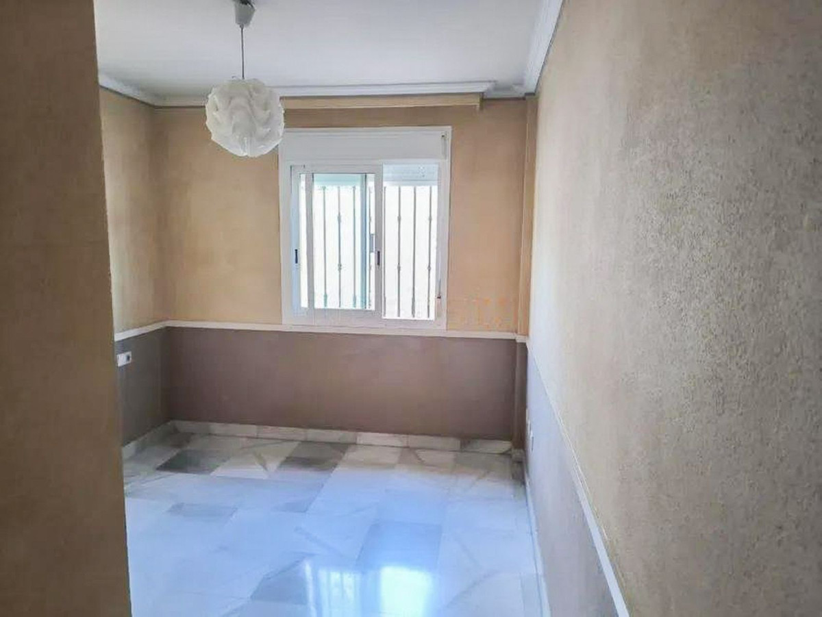 Se vende Apartamento Planta Baja de 3 dormitorios en Costa Del Sol, Málaga, España