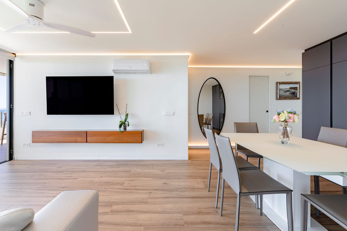 Se vende Apartamento Planta Media de 3 dormitorios en Costa Del Sol, Málaga, España