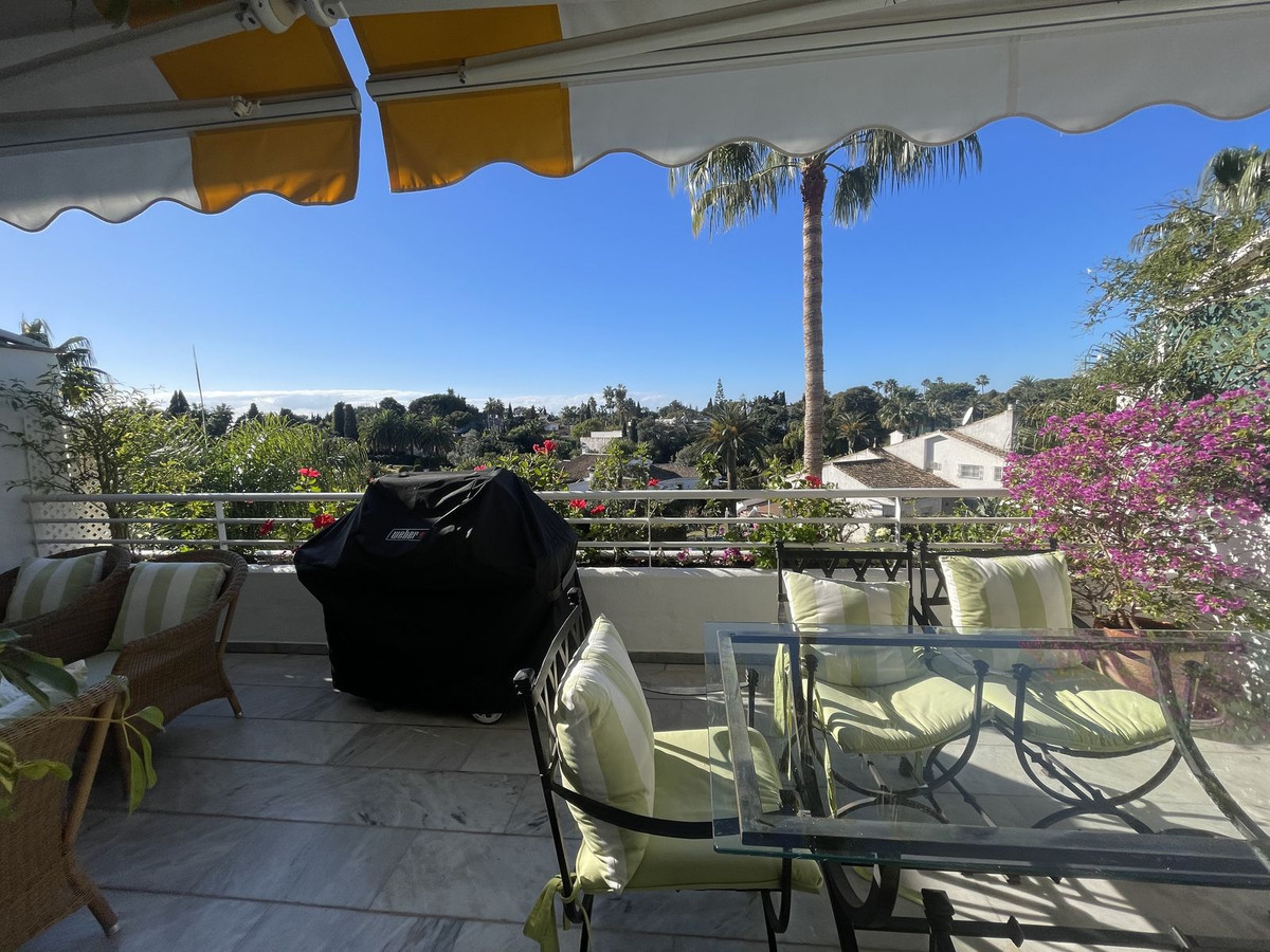 4 Bed Apartment for sale in Guadalmina Baja Costa Del Sol, Málaga, Spain
