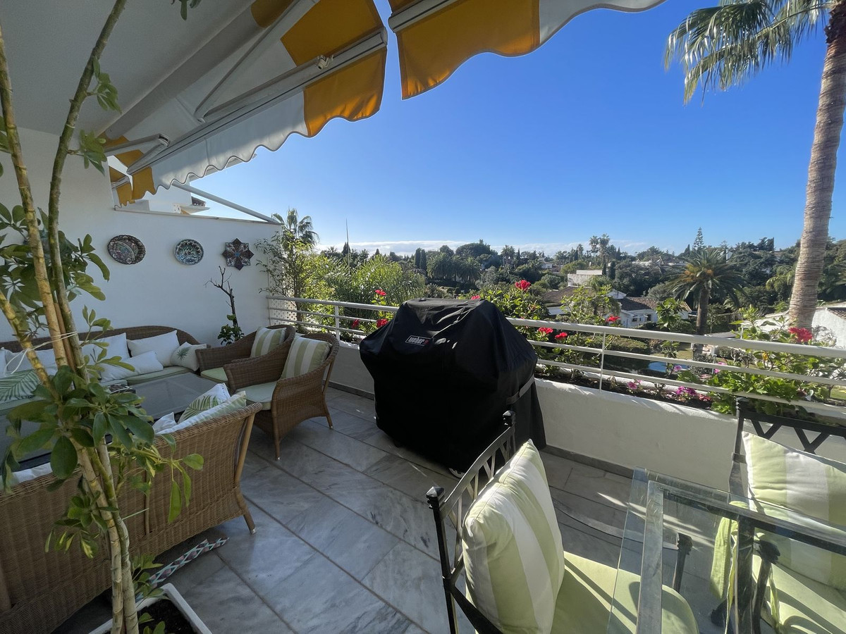 4 Bed Apartment for sale in Guadalmina Baja Costa Del Sol, Málaga, Spain