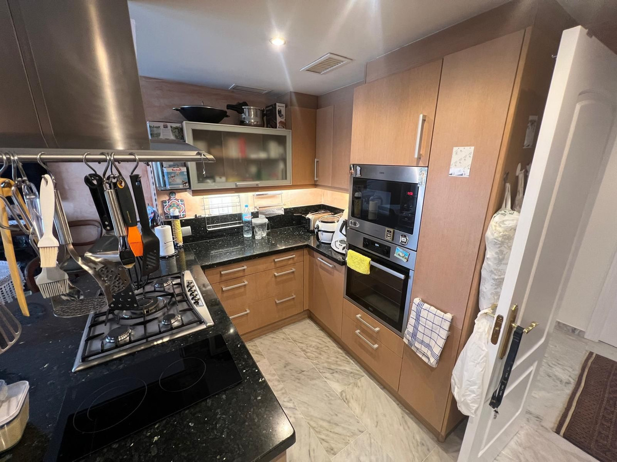 4 Bed Apartment for sale in Guadalmina Baja Costa Del Sol, Málaga, Spain