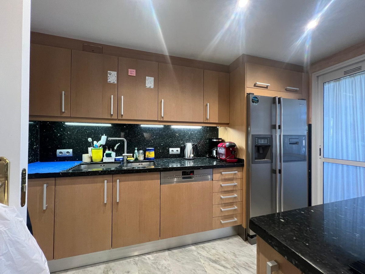 4 Bed Apartment for sale in Guadalmina Baja Costa Del Sol, Málaga, Spain