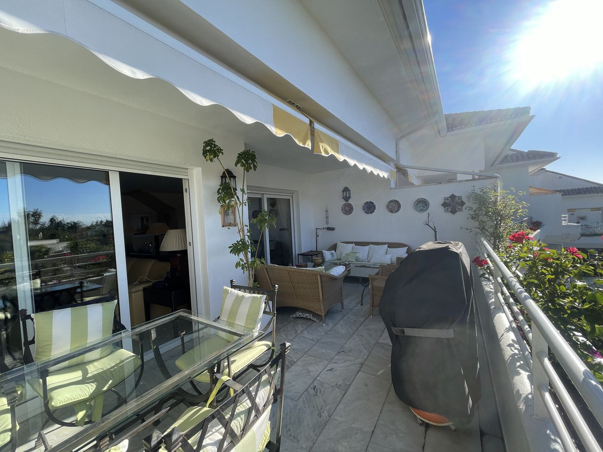4 Bed Apartment for sale in Guadalmina Baja Costa Del Sol, Málaga, Spain