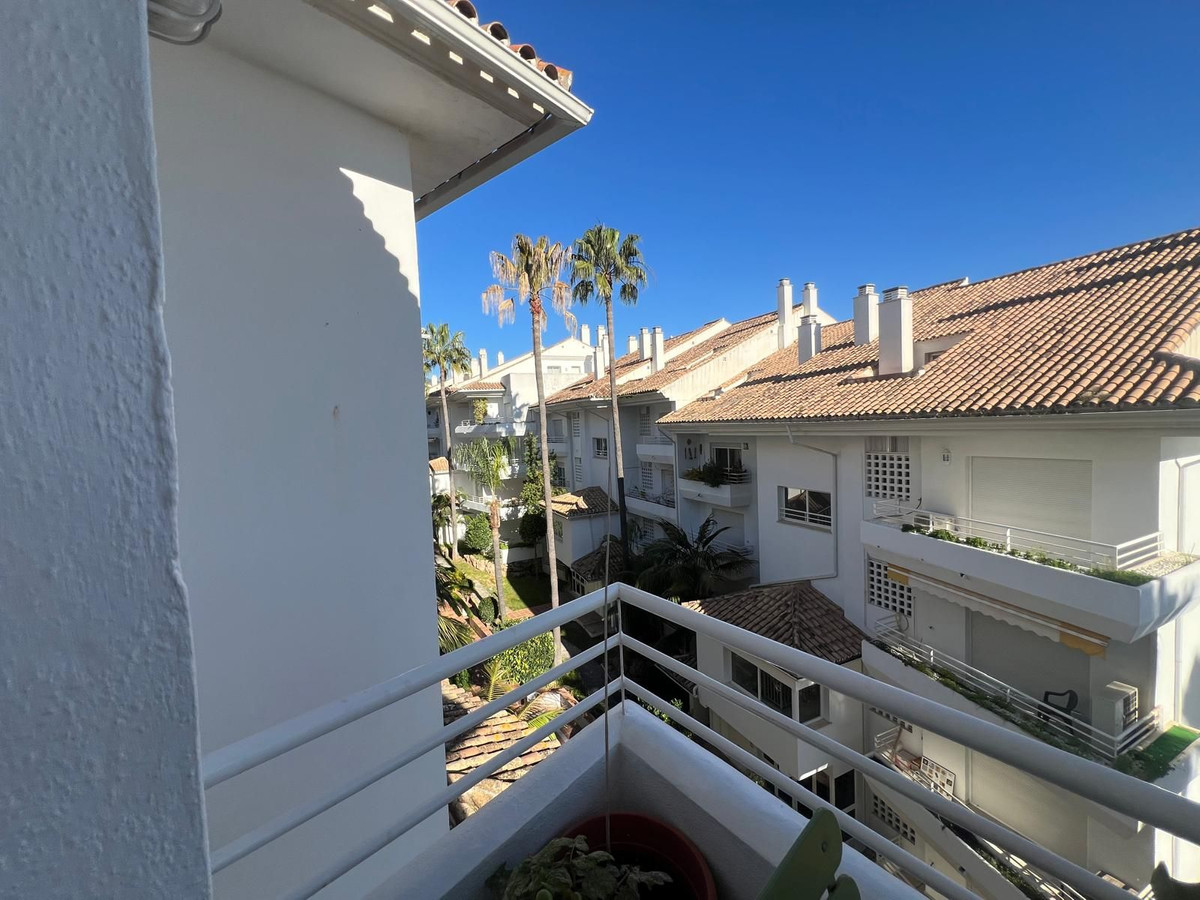 4 Bed Apartment for sale in Guadalmina Baja Costa Del Sol, Málaga, Spain