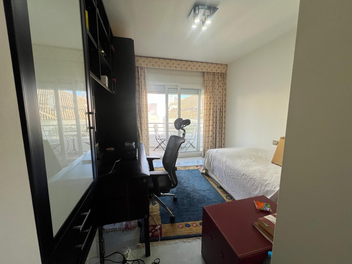 4 Bed Apartment for sale in Guadalmina Baja Costa Del Sol, Málaga, Spain