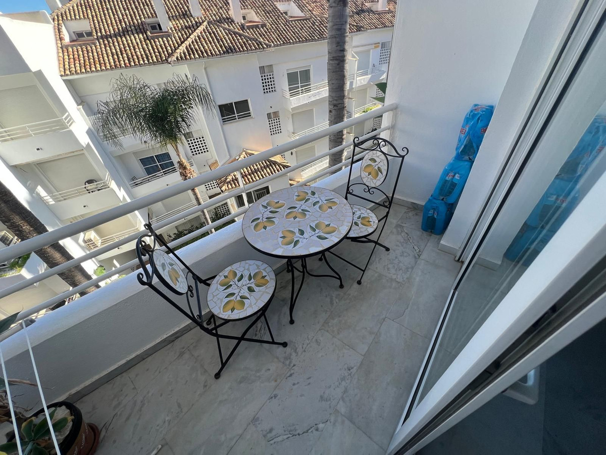 4 Bed Apartment for sale in Guadalmina Baja Costa Del Sol, Málaga, Spain