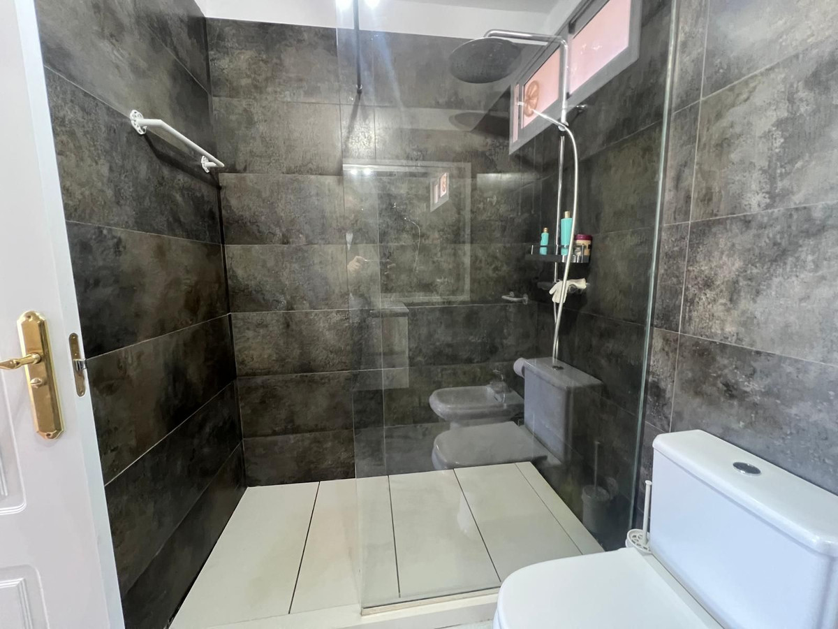 4 Bed Apartment for sale in Guadalmina Baja Costa Del Sol, Málaga, Spain