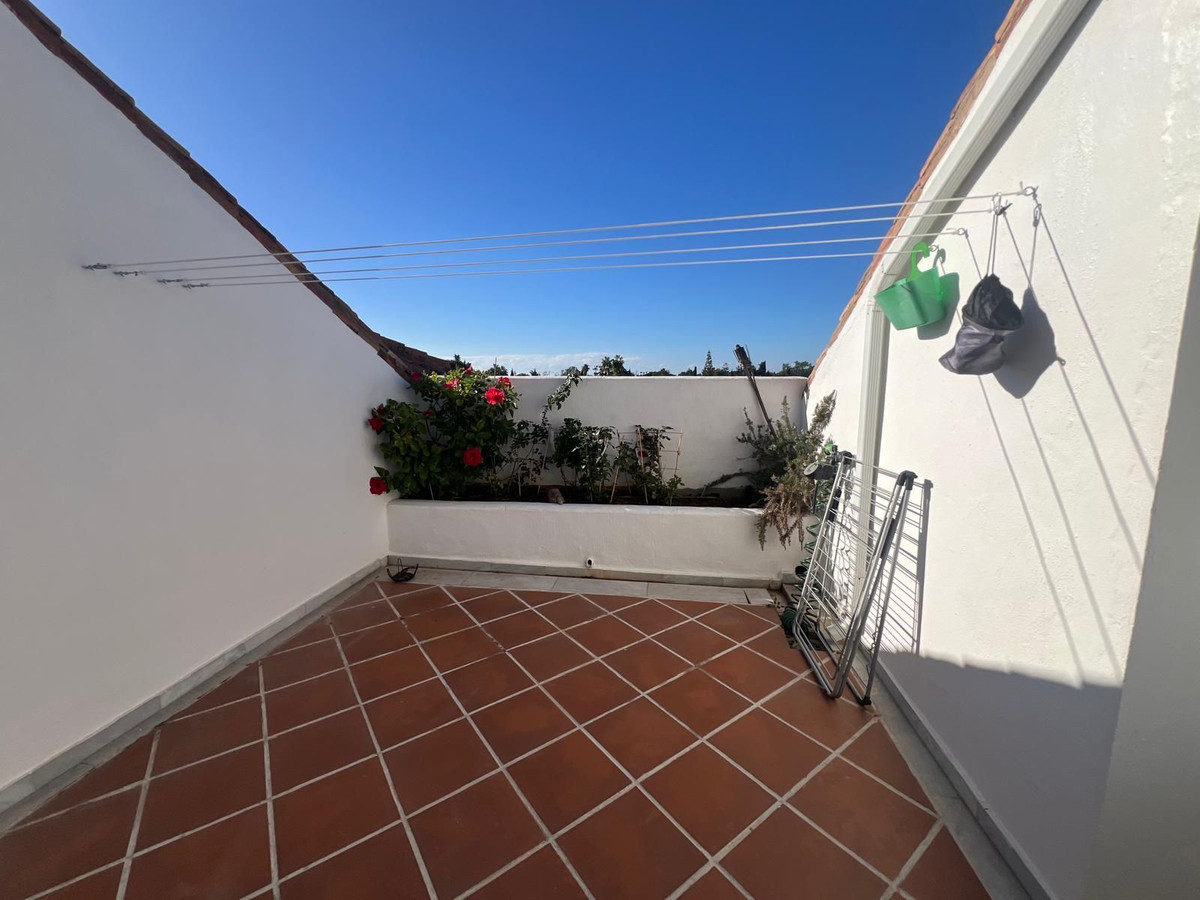 4 Bed Apartment for sale in Guadalmina Baja Costa Del Sol, Málaga, Spain