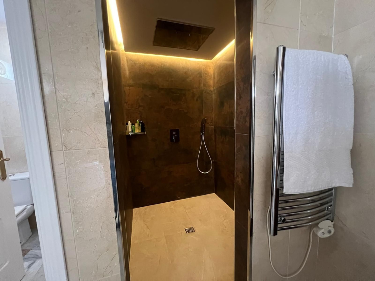 4 Bed Apartment for sale in Guadalmina Baja Costa Del Sol, Málaga, Spain