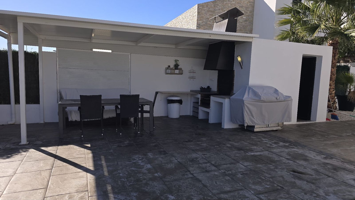 3 Bed Townhouse for sale in Polop Costa Blanca, Alicante, Spain