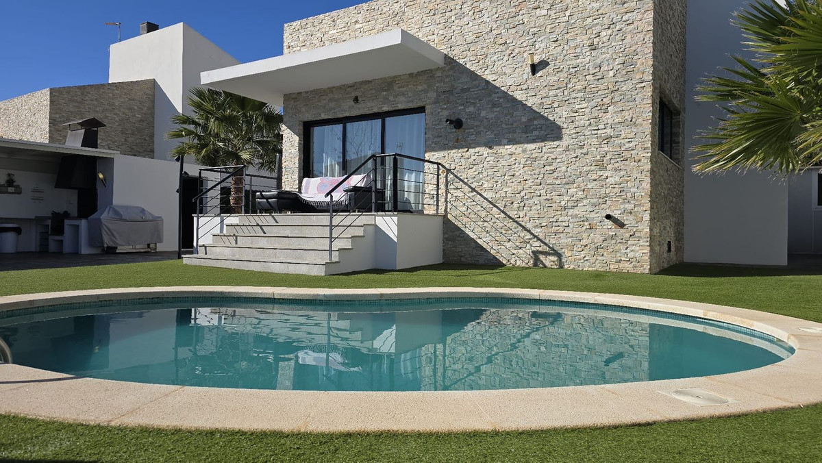 3 Bed Townhouse for sale in Polop Costa Blanca, Alicante, Spain