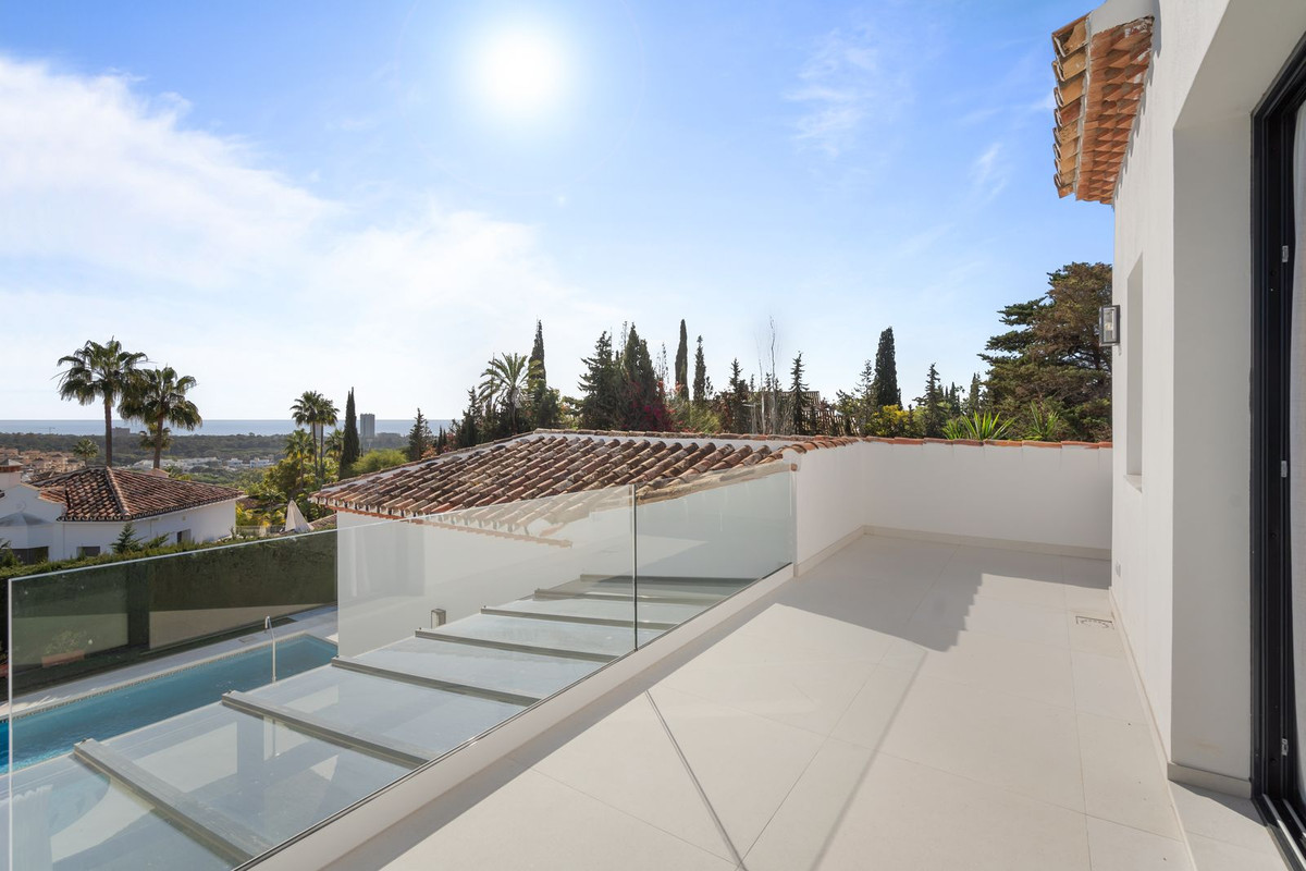 4 Bed Townhouse for sale in Elviria Costa Del Sol, Málaga, Spain