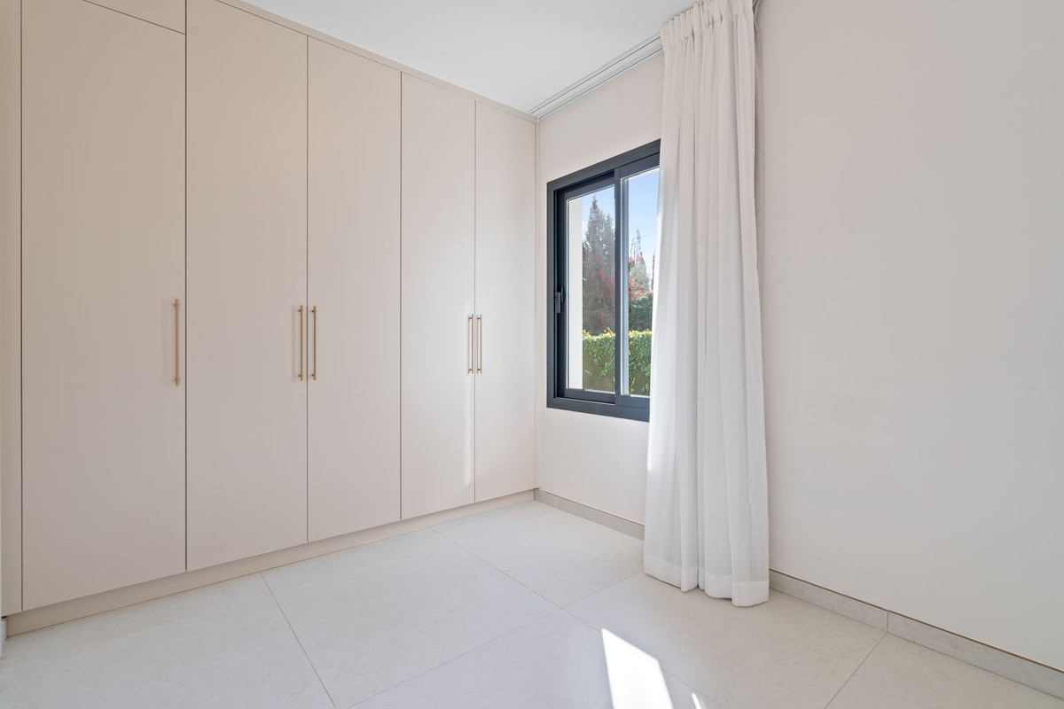 4 Bed Townhouse for sale in Elviria Costa Del Sol, Málaga, Spain