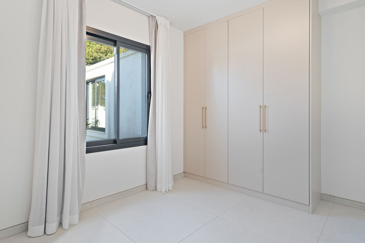 4 Bed Townhouse for sale in Elviria Costa Del Sol, Málaga, Spain