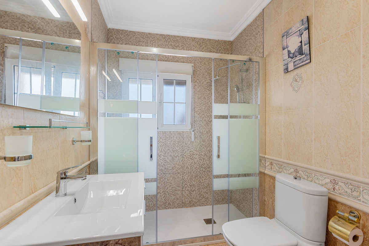 4 Bed Townhouse for sale in Torrevieja Costa Blanca, Alicante, Spain
