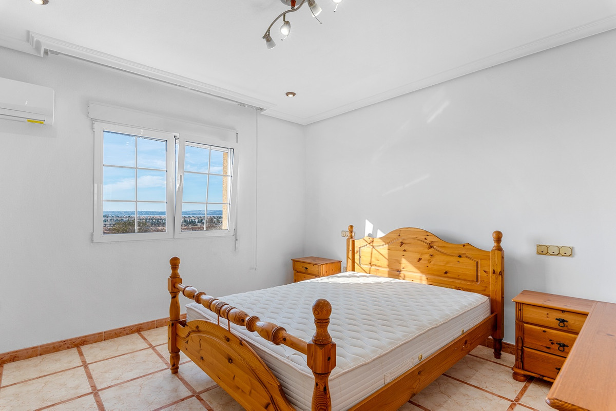 4 Bed Townhouse for sale in Torrevieja Costa Blanca, Alicante, Spain