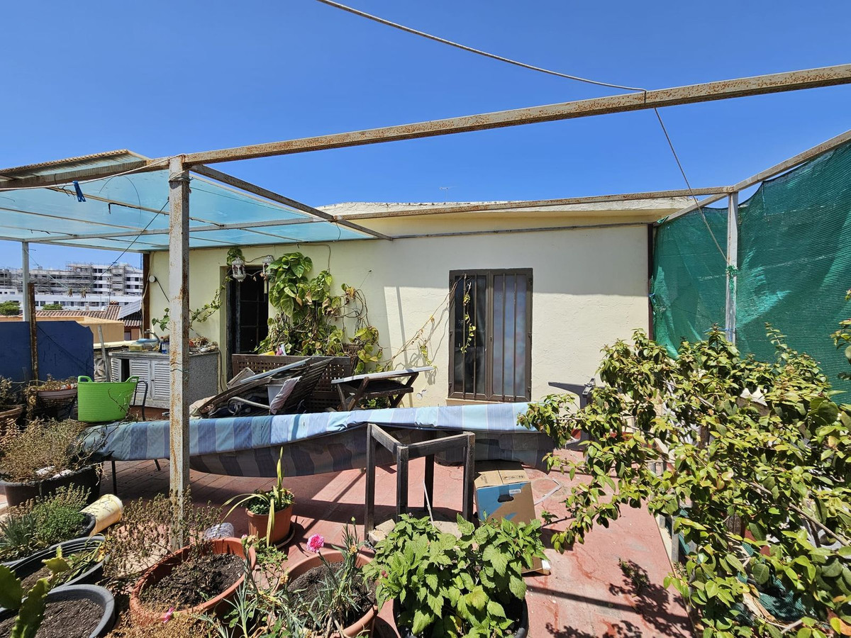 Se vende Pareada de 5 dormitorios en Costa Del Sol, Málaga, España