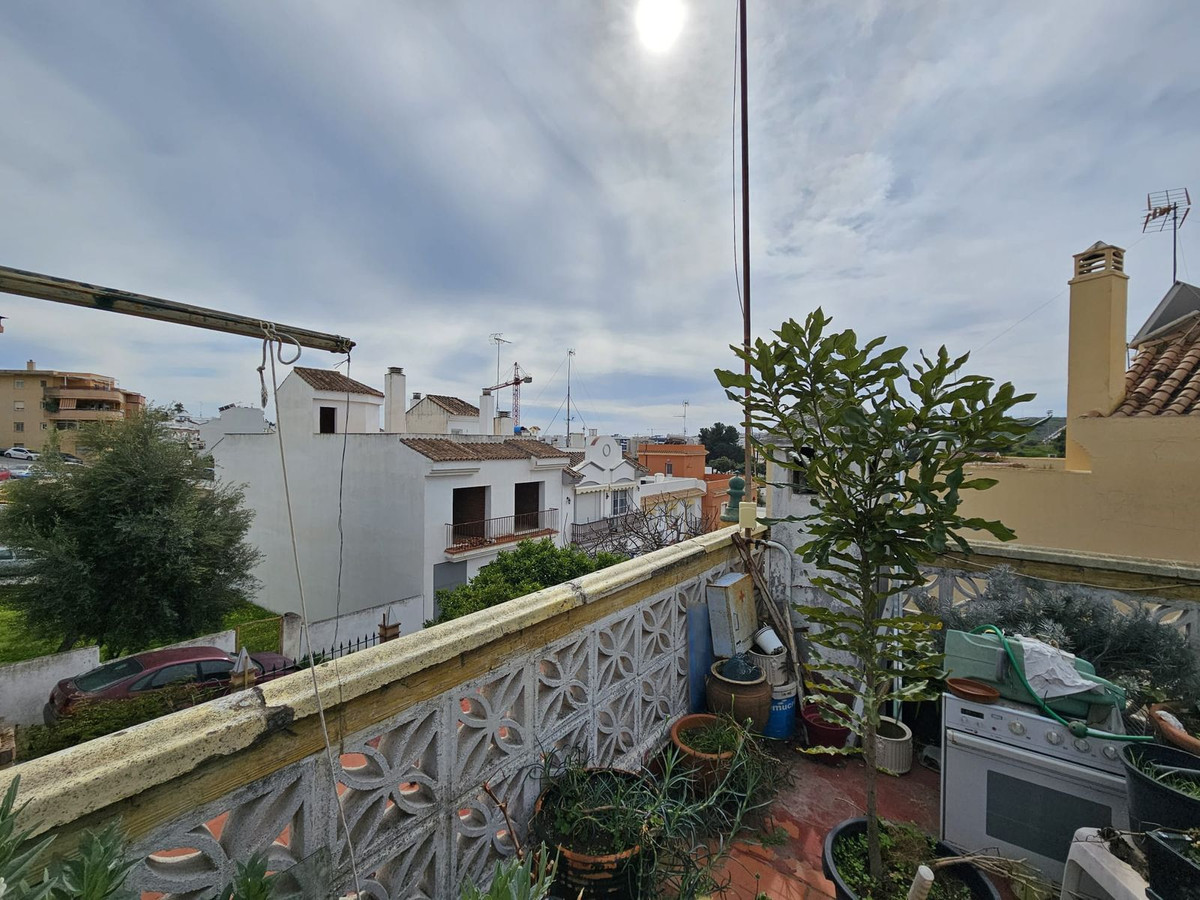 Se vende Pareada de 5 dormitorios en Costa Del Sol, Málaga, España