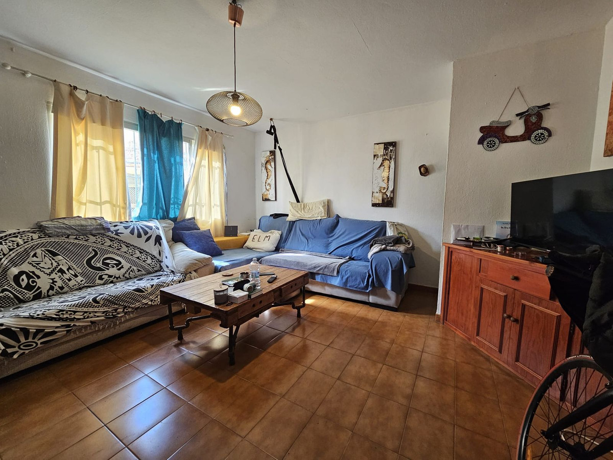 Se vende Pareada de 5 dormitorios en Costa Del Sol, Málaga, España
