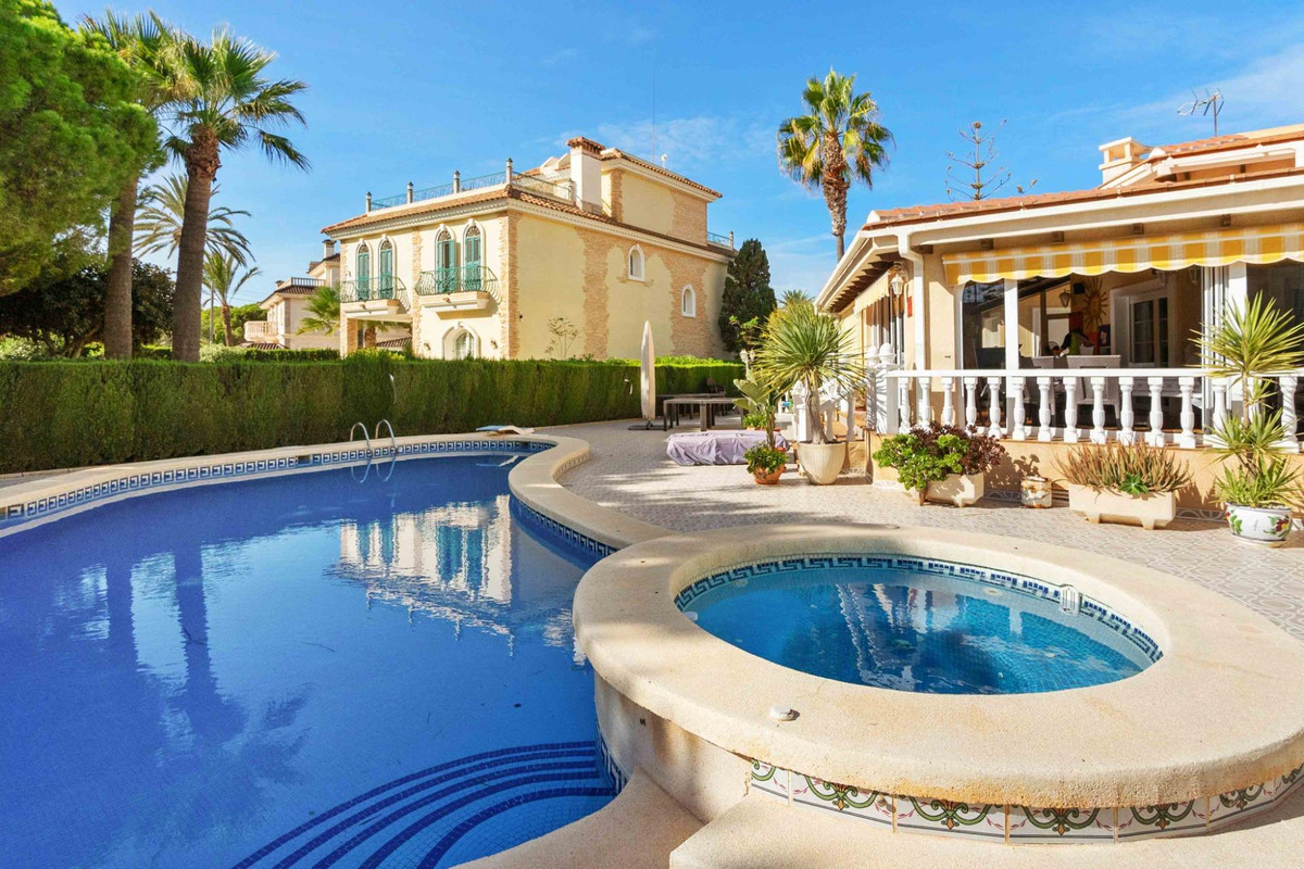 3 Bed Townhouse for sale in Cabo Roig Costa Blanca, Alicante, Spain