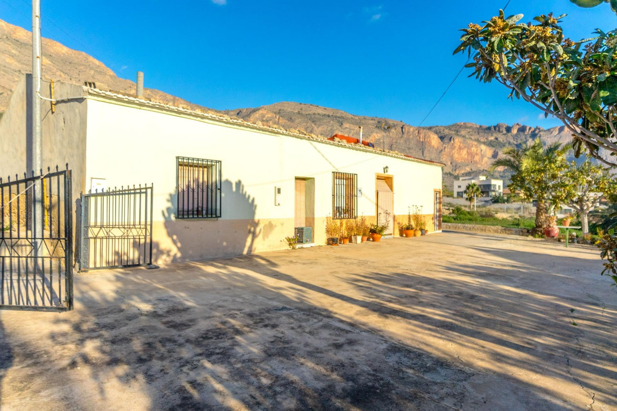 Se vende Finca - Cortijo de 4 dormitorios en Costa Blanca, Alicante, España
