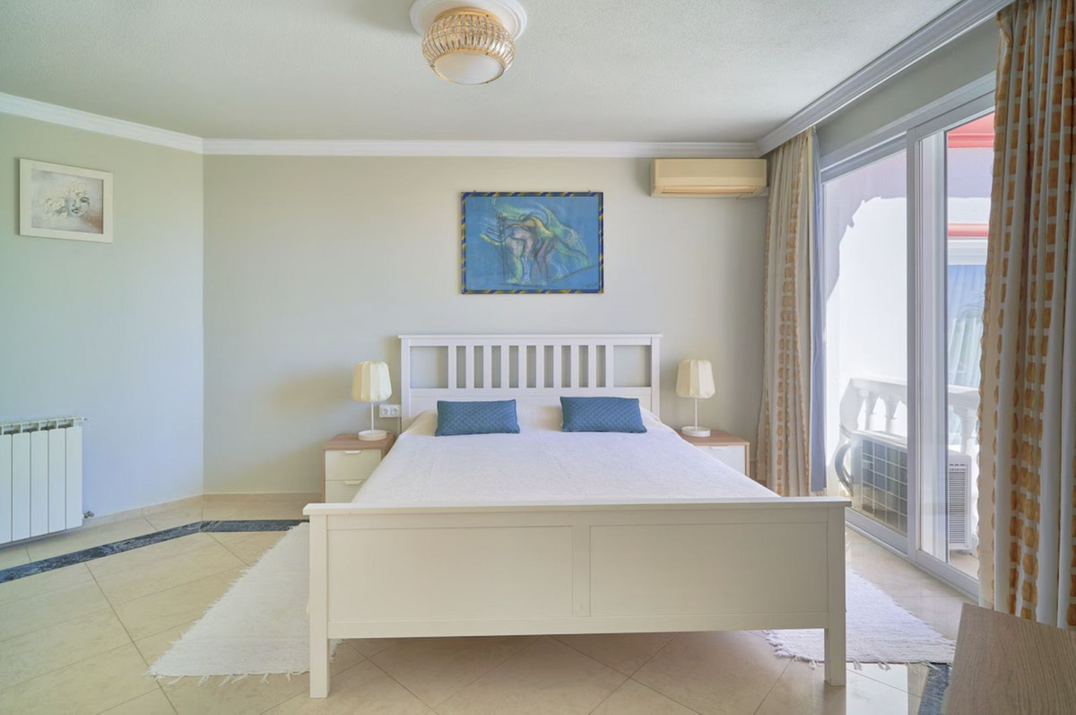 7 Bed Townhouse for sale in Hacienda Las Chapas Costa Del Sol, Málaga, Spain