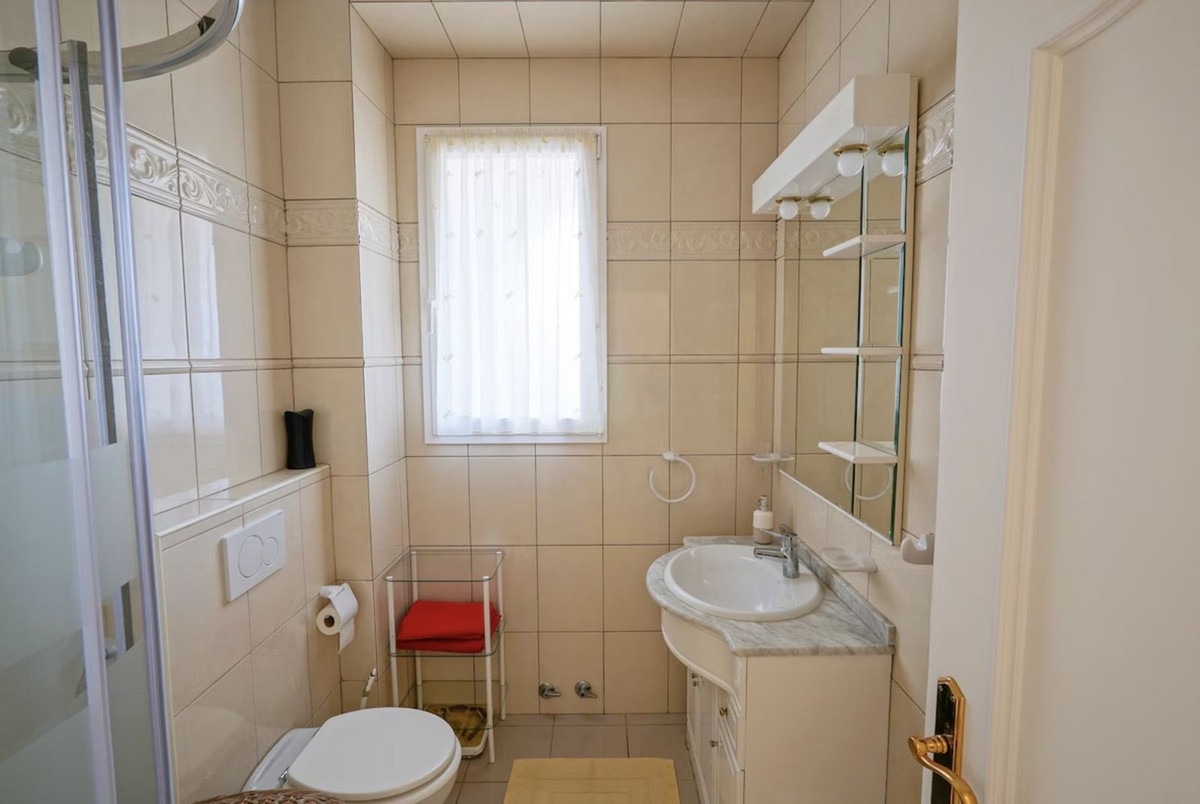 7 Bed Townhouse for sale in Hacienda Las Chapas Costa Del Sol, Málaga, Spain