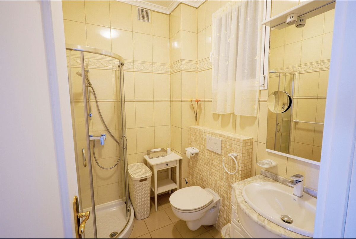 7 Bed Townhouse for sale in Hacienda Las Chapas Costa Del Sol, Málaga, Spain