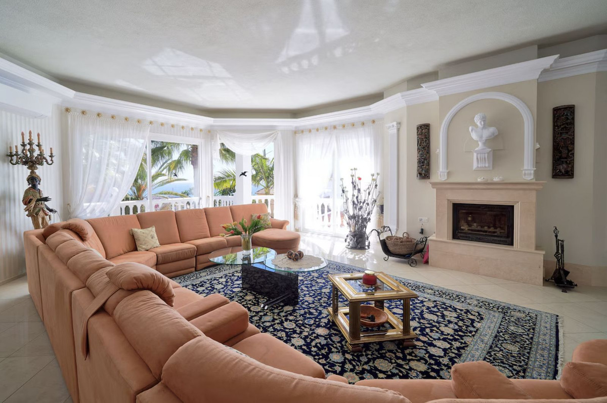 7 Bed Townhouse for sale in Hacienda Las Chapas Costa Del Sol, Málaga, Spain