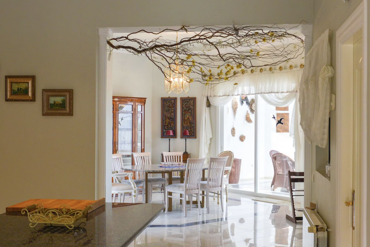 7 Bed Townhouse for sale in Hacienda Las Chapas Costa Del Sol, Málaga, Spain