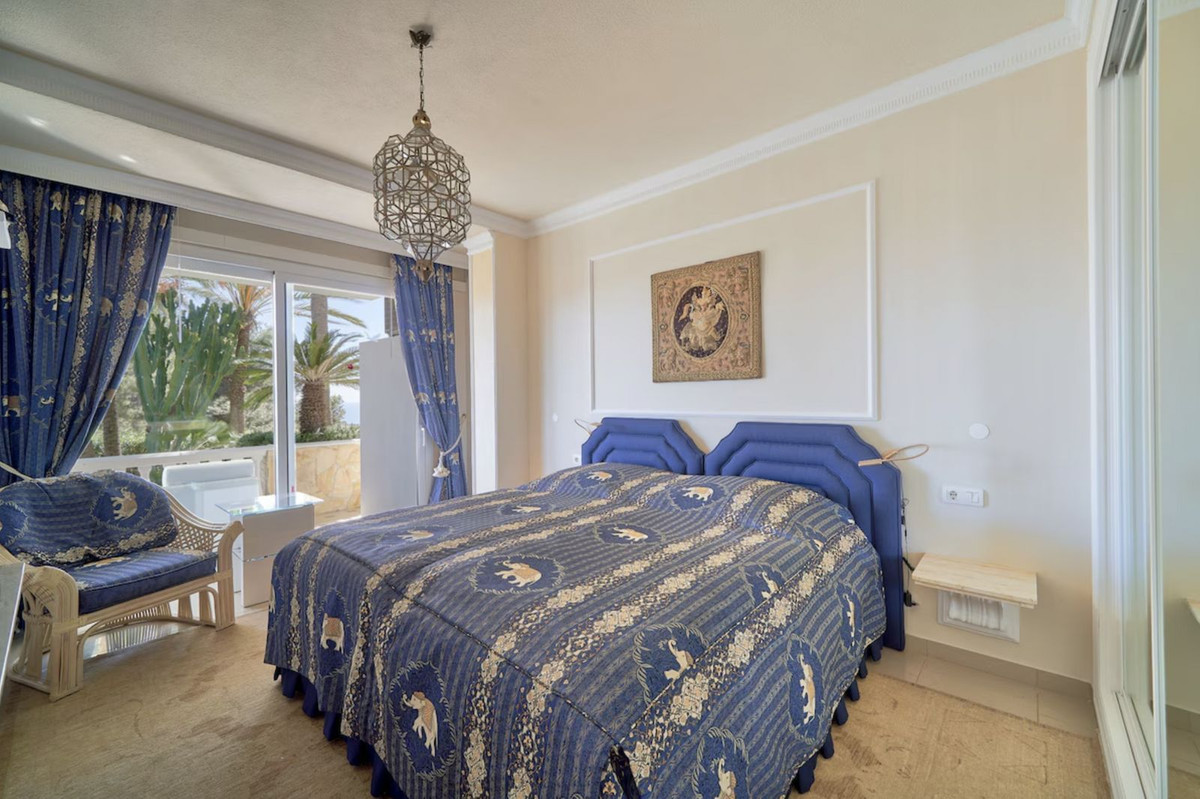 7 Bed Townhouse for sale in Hacienda Las Chapas Costa Del Sol, Málaga, Spain
