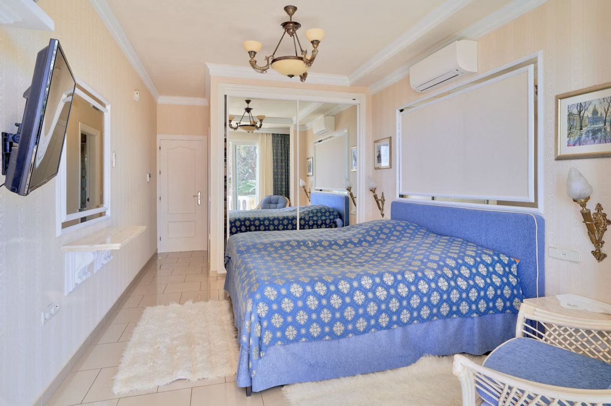 7 Bed Townhouse for sale in Hacienda Las Chapas Costa Del Sol, Málaga, Spain