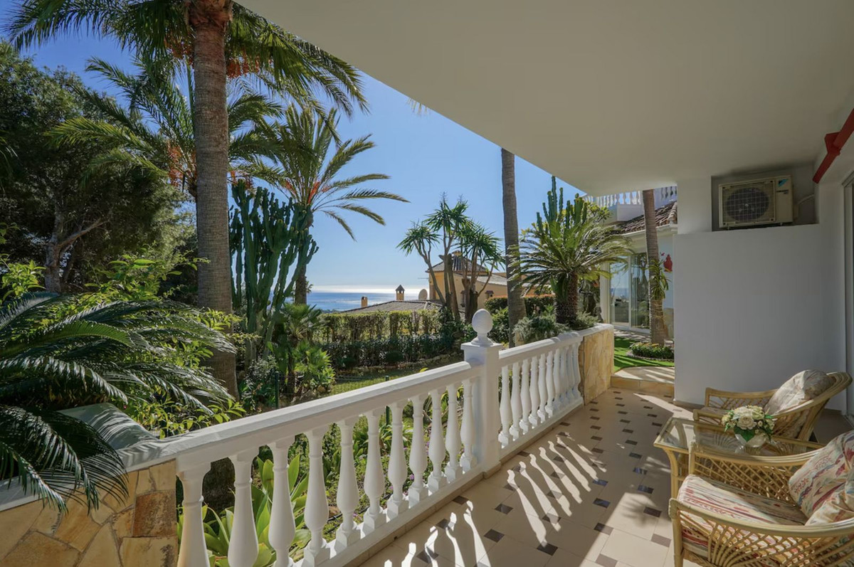 7 Bed Townhouse for sale in Hacienda Las Chapas Costa Del Sol, Málaga, Spain