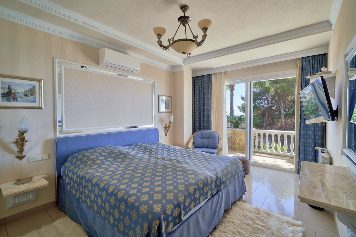 7 Bed Townhouse for sale in Hacienda Las Chapas Costa Del Sol, Málaga, Spain